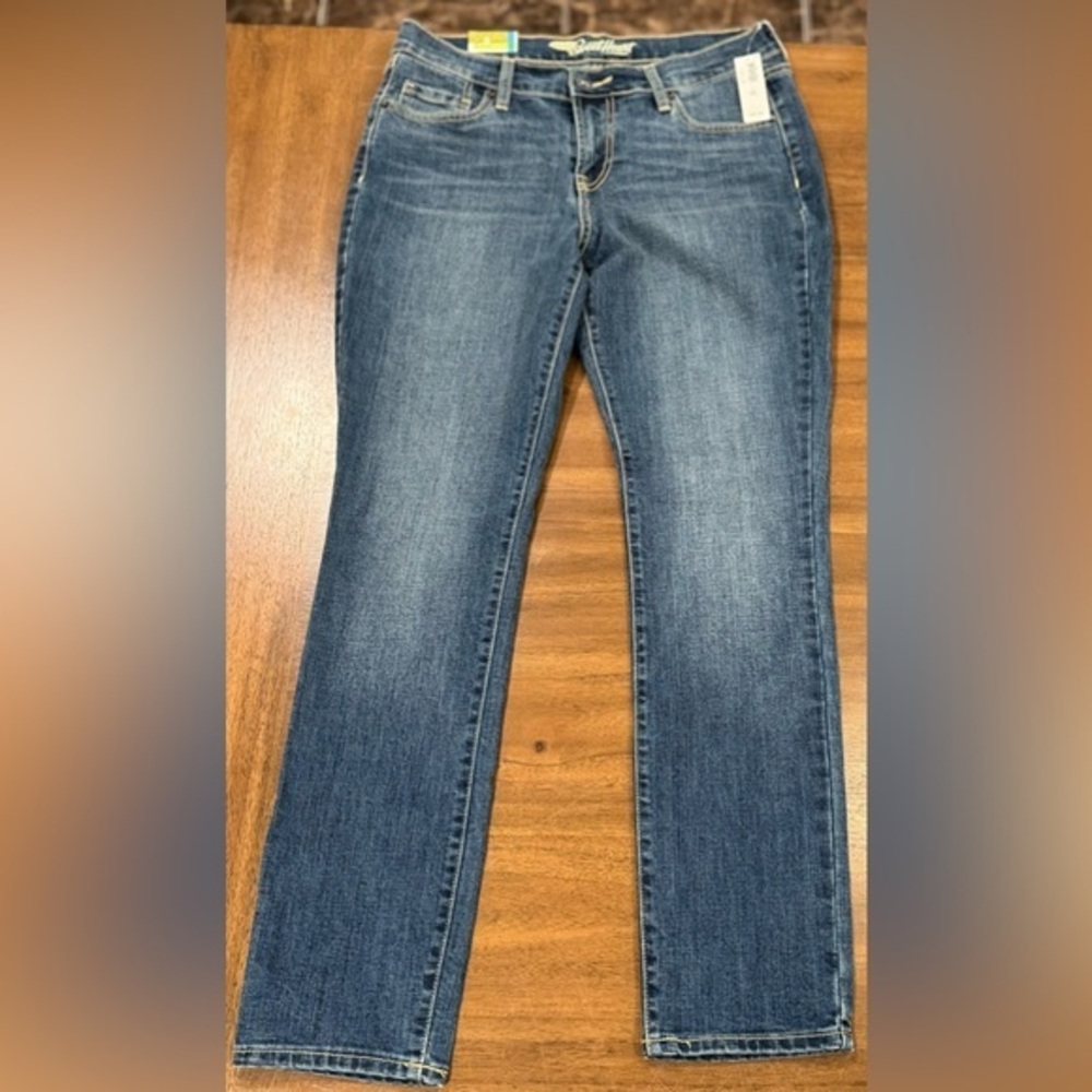 Old Navy Sweetheart Skinny Jeans NWT Size 6 Short
